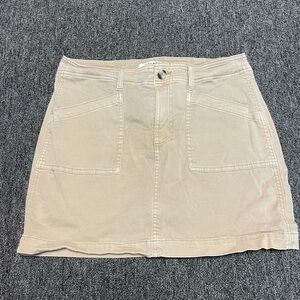 Liverpool Skirt size 8 beige with built in shorts